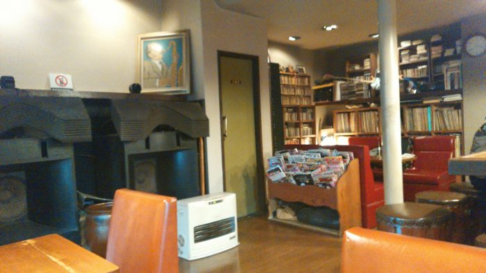 福岡市中央区にあるジャズ喫茶JABの店内。