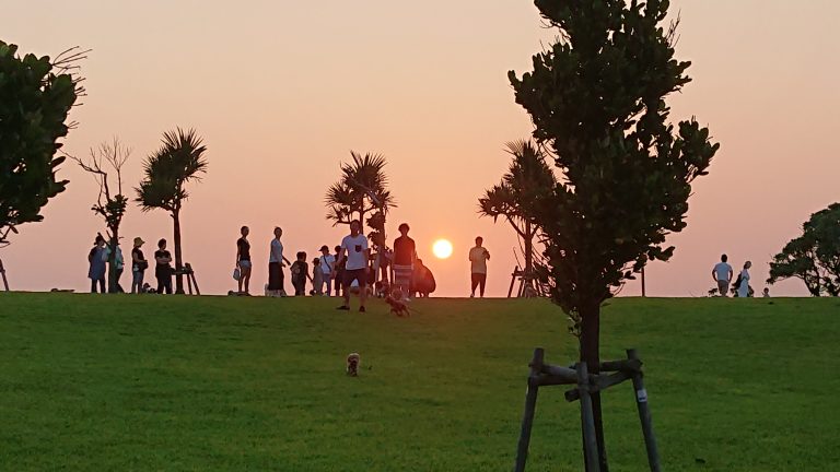 沖縄の夕日