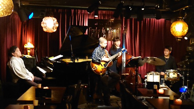 いつの日かの「Parker's Mood Jazz Club」カルテットによるライブ。