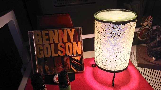 ジャズ・アルバム『BENNY GOLSON TERMINAL1』とアロマキャンドル