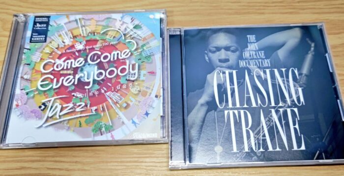 サウンド・トラック・アルバム『Come Come Everybody Jazz』（左）と『CHASING TRANE』（右）