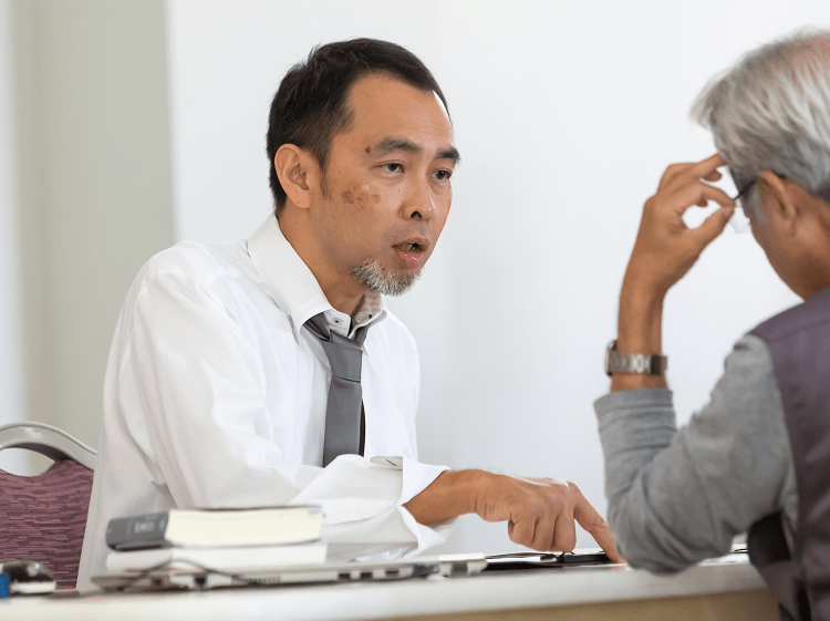 行政書士　城間恒浩